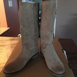 Gorgeous Lucky Brand Boots